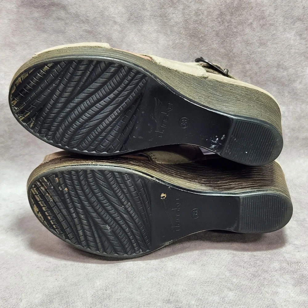 Dansko Vanda 38 Beige Pebbled Leather Peep Toe Wedge Platform Wedge Sandals
